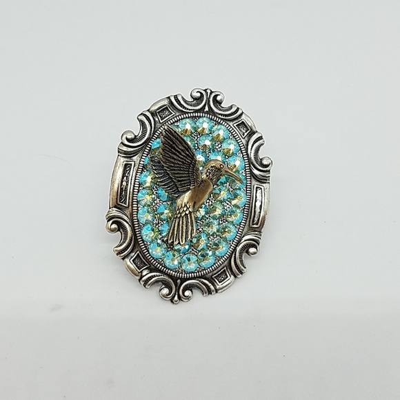 GASOLINE GLAMOUR Jewelry - Rhinestone hummingbird cocktail ring sample GASOLINE GLAMOUR Jewelry - Rhinestone hummingbird cocktail ring sample